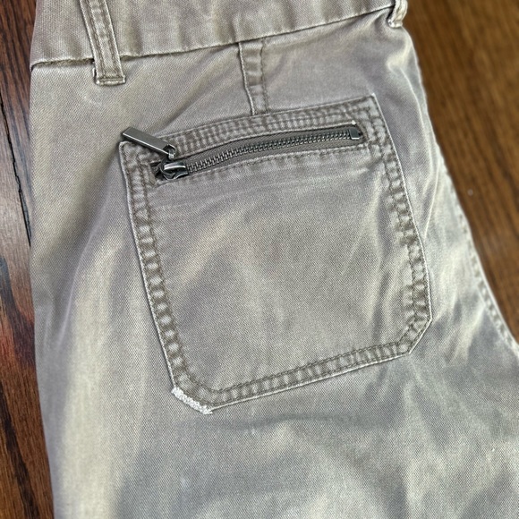 Cargo - Picture 3 of 3